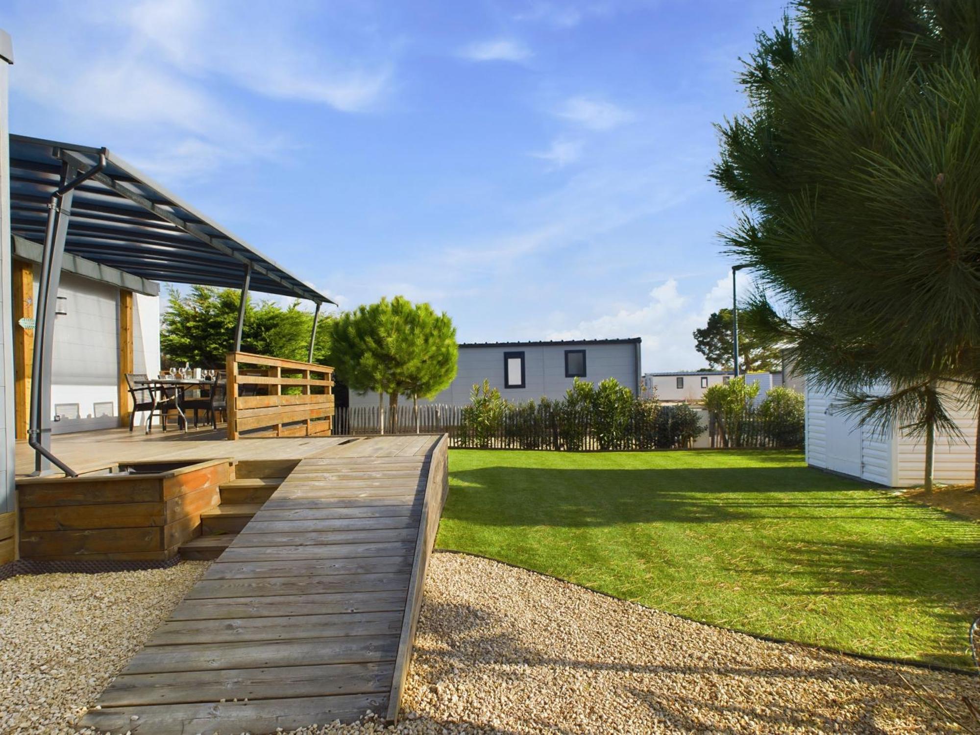 Beau Chalet Pour 4 Pers - Acces Piscine Chauffee Бретиньоль-сюр-Мер Экстерьер фото